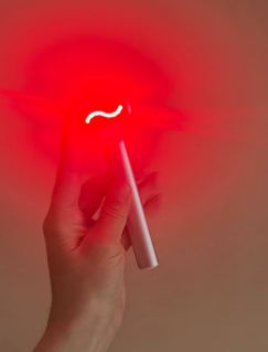 Dispositivo Lifting Viso EMS con Luce Rossa – Massaggiatore Anti-Rughe e Tonificante per Collo e Occhi